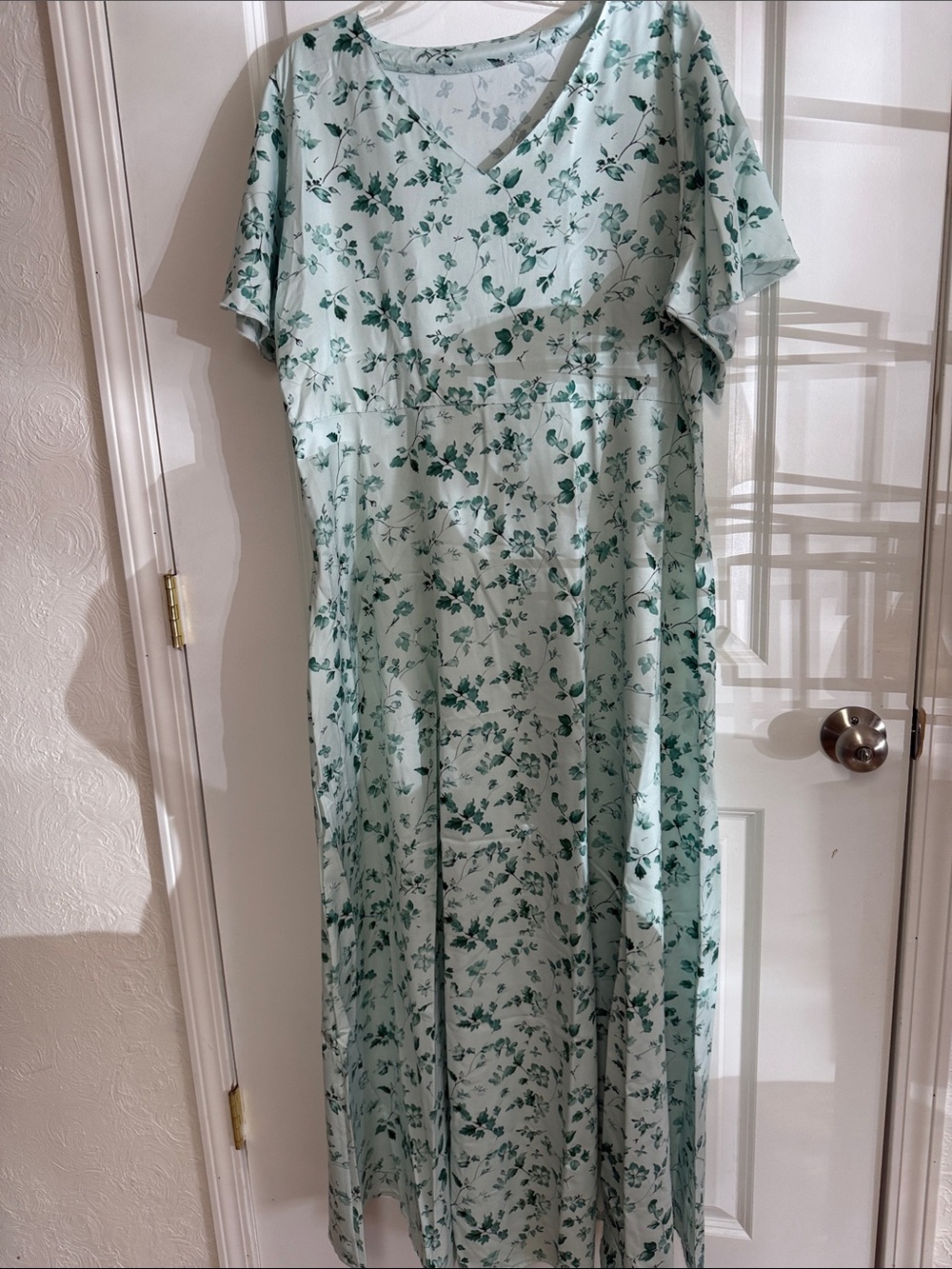 Amazon Mint Green Floral V-Neck Maxi Dress